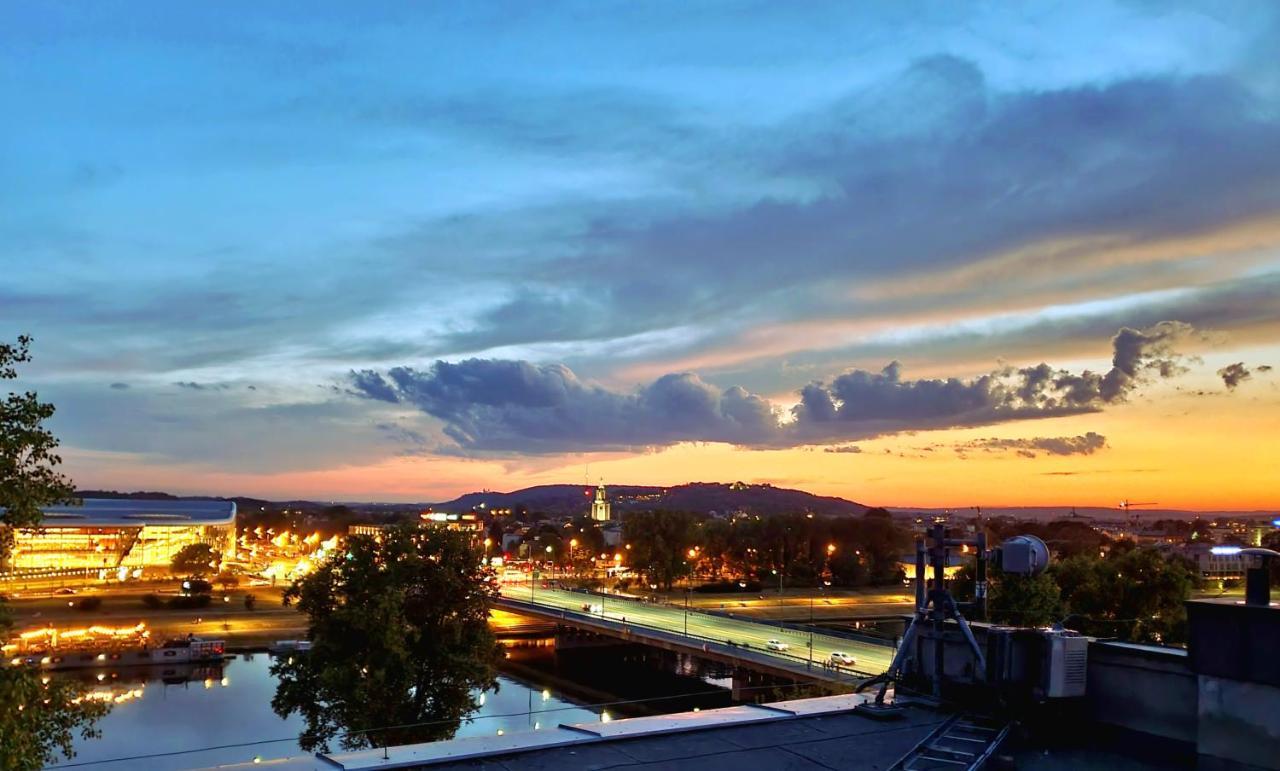 Holiday Suites Cracow Krakow Luaran gambar