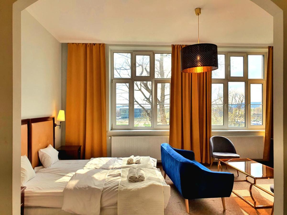 Holiday Suites Cracow Krakow Luaran gambar